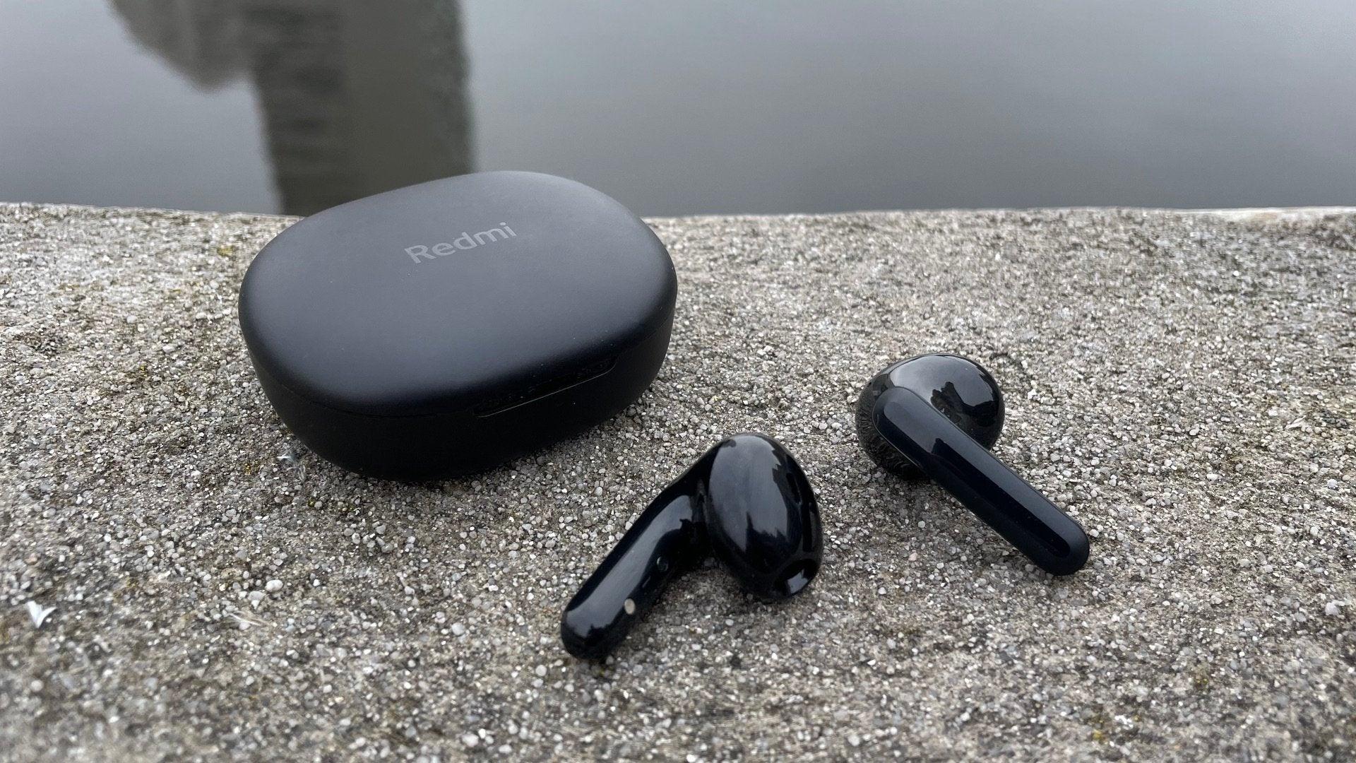 Redmi Buds 4 Lite Black, IP54 Water Resistance, 20hrs Battery Life - Image 3